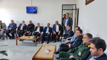 فرهنگ ایثار و شهادت در نسل امروز نهادینه شود