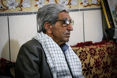 دیدار نماینده ولی فقیه در هرمزگان با خانواده اولین شهید مدافع حرم استان «شهید عبدالحمید سالاری»