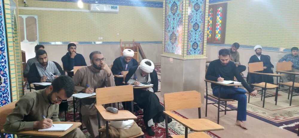 برگزاری دوره تخصصی کلام اسلامی در مدرسه علمیه مهدیه شهرستان امیدیه + عکس