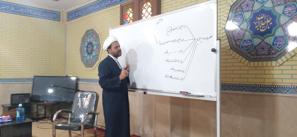 برگزاری دوره تخصصی کلام اسلامی در مدرسه علمیه مهدیه شهرستان امیدیه + عکس