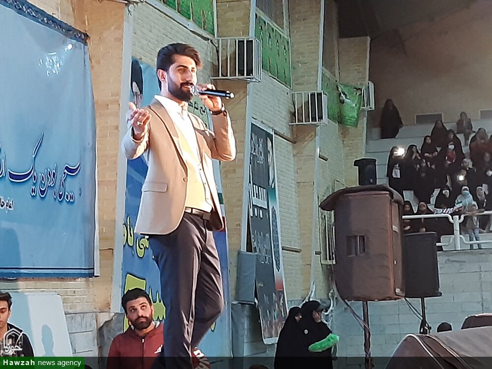 اجتماع ۵ هزار نفری بسیجیان کاشان برگزار شد+عکس