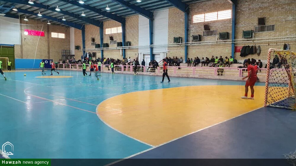 رقابت ۱۵۰۰ طلبه در هشتمین جشنواره ورزشی طلاب حوزه علمیه اصفهان 