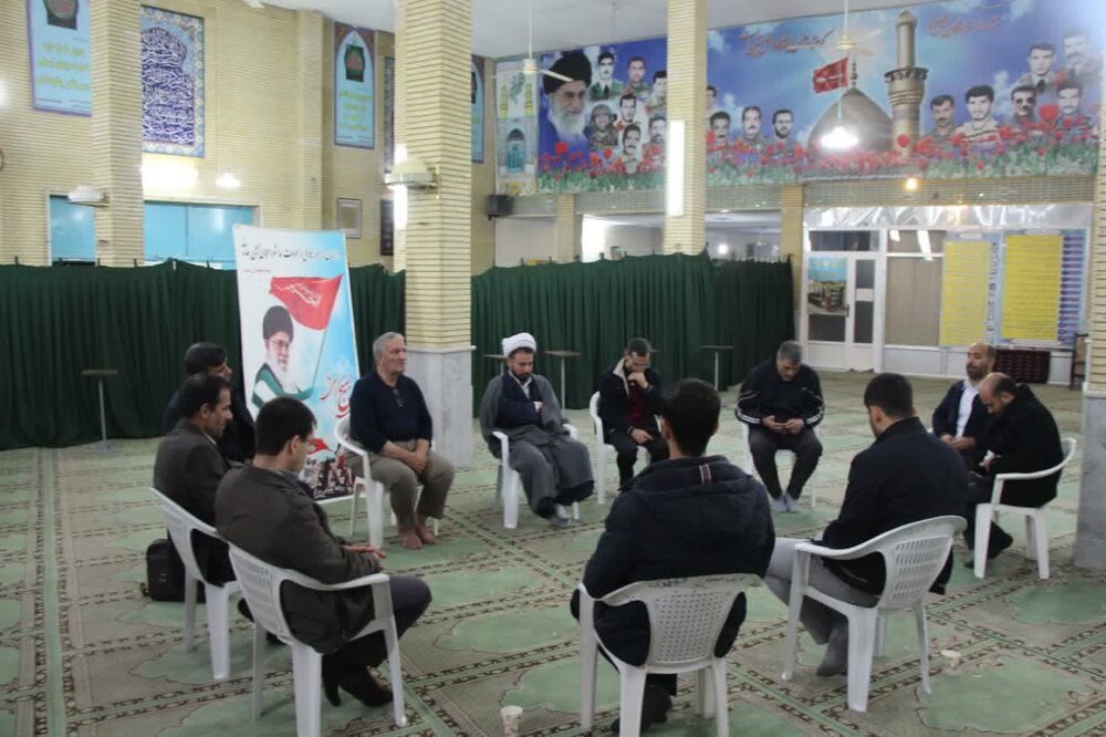 بسیجیان نمونه پایگاه شهید وطن پور هوانیروز تجلیل شدند