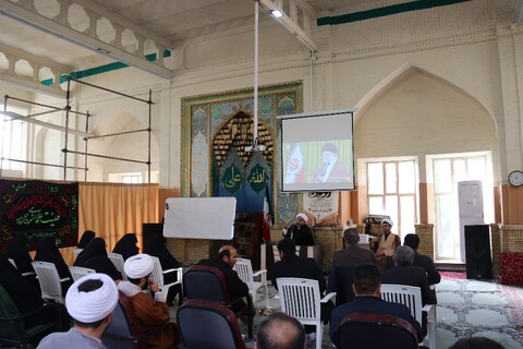 تصاویر/ جلسه تبیین در مسجد حاجی خان ارومیه