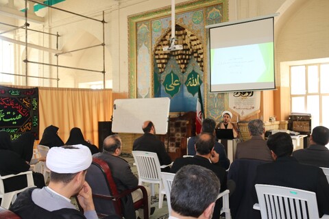 تصاویر/ جلسه تبیین در مسجد حاجی خان ارومیه