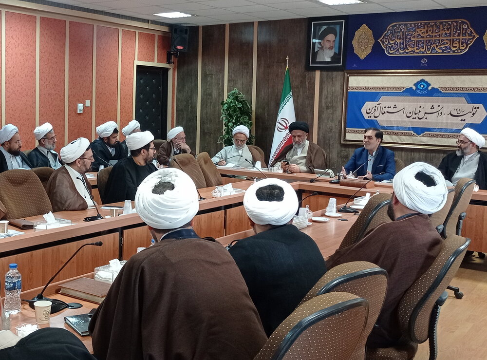 ۲۹۸ شبکه فارسیزبان علیه جمهوری اسلامی ایران فعالیت میکنند