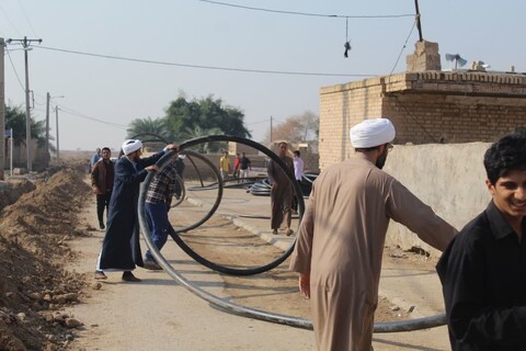 مشارکت طلاب جهادی در آبرسانی به روستا