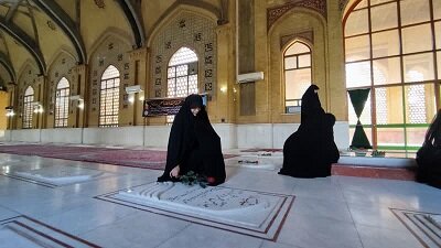 تجدید میثاق مسئولان حوزه علمیه خواهران تهران با آرمان های شهدا