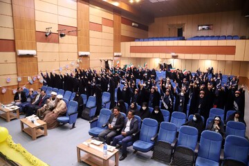 تصاویر / جشن میلاد حضرت زینب(س) یکی از مدارس همدان