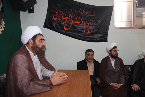 تصاویر / نشست مدیر حوزه علمیه استان قزوین ،با اساتید ،طلاب وکادر مدرسه علمیه امیرالمومنین (ع) شهرستان آوج