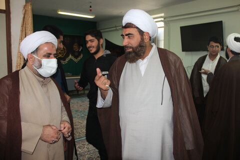 تصاویر / نشست مدیر حوزه علمیه استان قزوین ،با اساتید ،طلاب وکادر مدرسه علمیه امیرالمومنین (ع) شهرستان آوج