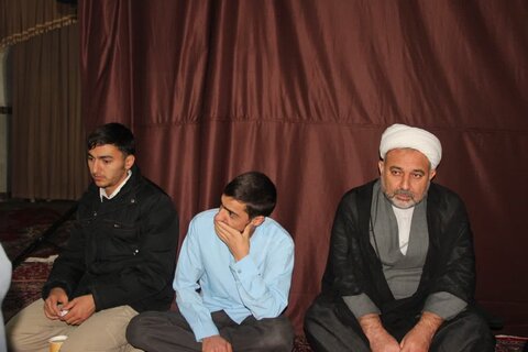تصاویر/ برگزاری جلسه نهج البلاغه برای طلاب و روحانیون قزوین در مسجد صالحیه