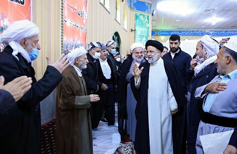 تصاویر/ دیدار علما و روحانیون اهل تشیع و اهل سنت کردستان با رئیس جمهور