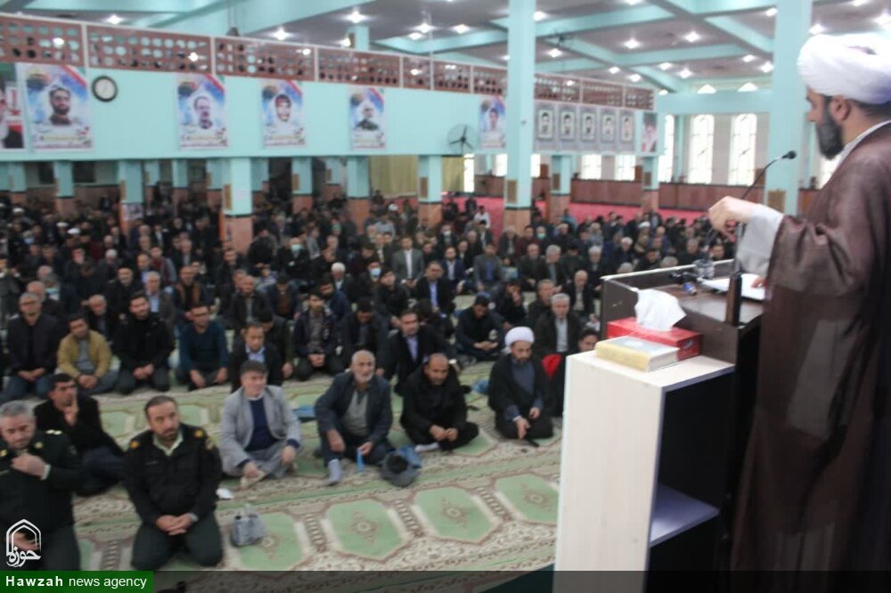 تصاویر/ اقامه نماز جمعه شهرستان پارس آباد