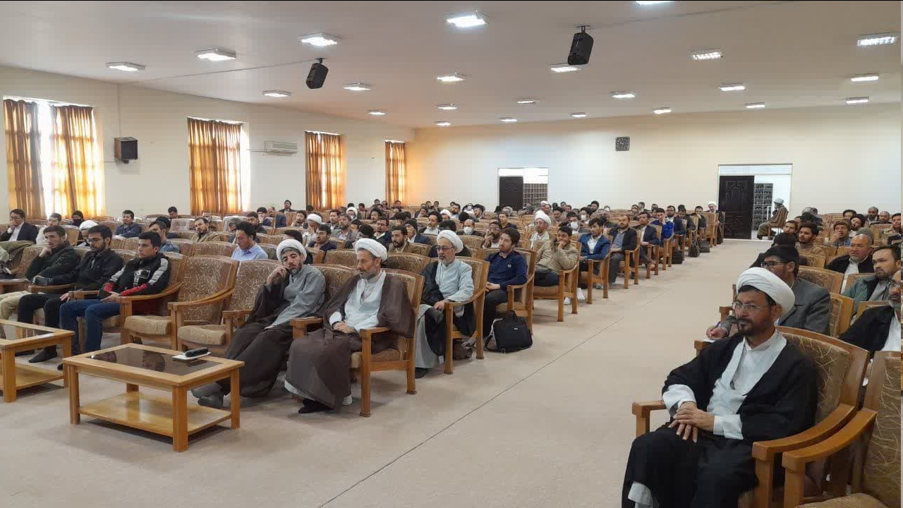 شیوه های مدیریت کاربران در فضای مجازی تشریح و بررسی شد