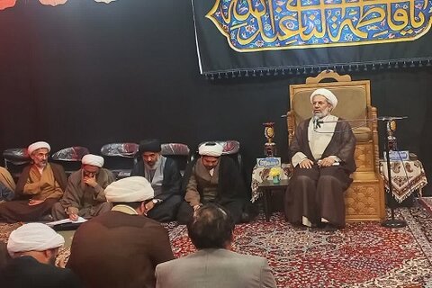 حجت الاسلام صادق ایرانی در همایش مبلغین و مبلغات شهرستان کنگاور