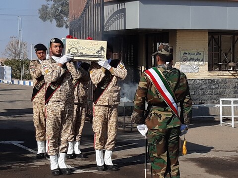 تشییع پیکر شهید حسین نوروزی در گروه ۸۴۰ نزاجا آران و بیدگل