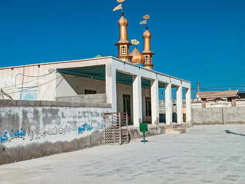 تصاویر/نوسازی و تعمیر مسجد امام سجاد (ع) «گوران» قشم با همت گروه جهادی طلاب