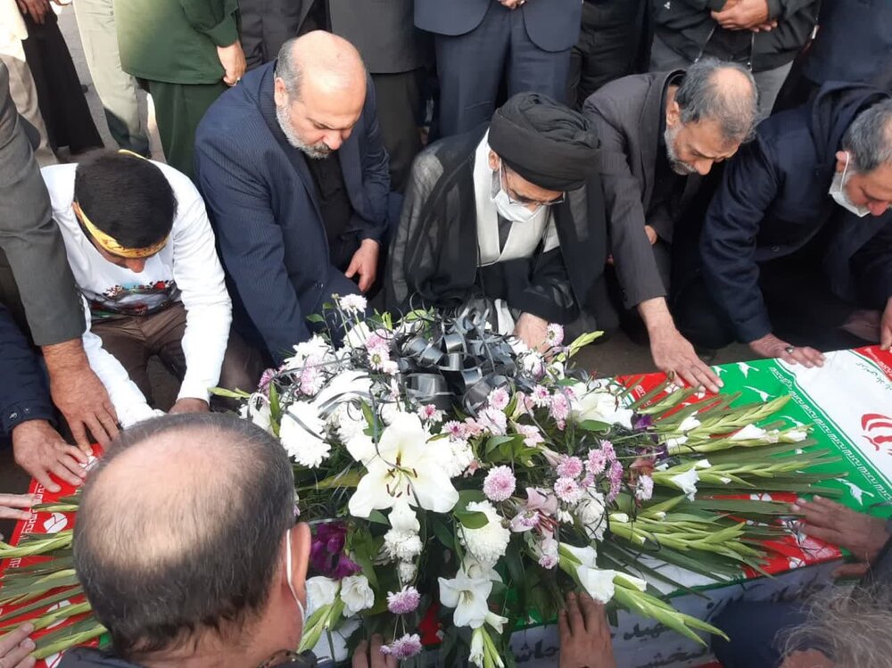 پیکر جانباز شهید «حاج ماشاءالله گلی نوش آبادی» در کاشان تشییع شد