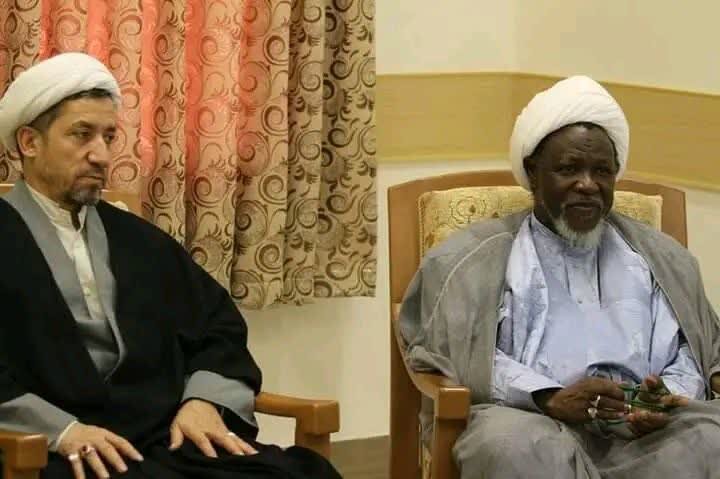 انتشار تصاویر دیدار شیخ زکزاکی با آیت‌الله اعرافی در رسانه‌های نیجریه
