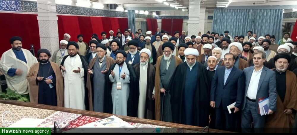 محقق ڈاکٹر شہوار حسین نقوی کی نئی تصنیف "ناموران فقہ و اصول بر صغیر" کی رسم اجراء