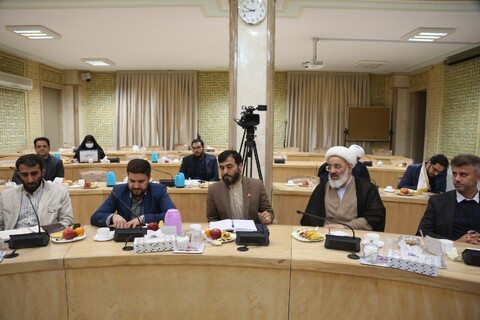 تصاویر/ نشست مسئولان و مدیران دانشگاه های قم با مدیران جامعه الزهرا