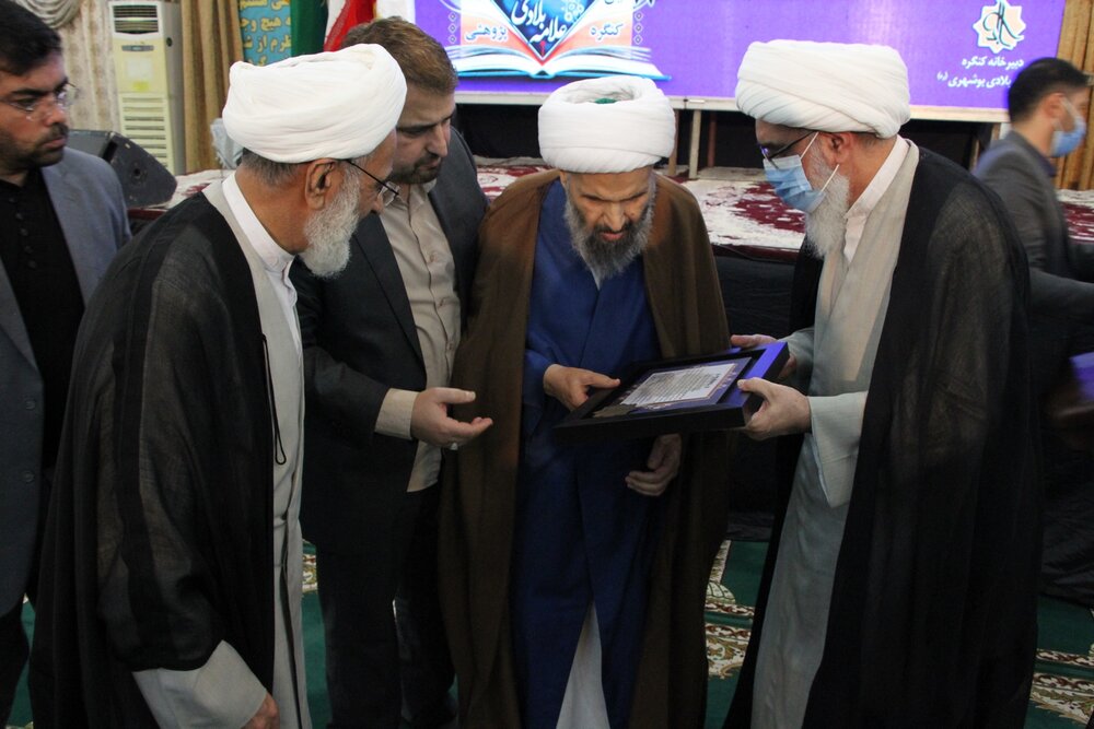 تجلیل از مجاهدت های آیت الله نمازی در کنگره علامه بلادی بوشهری