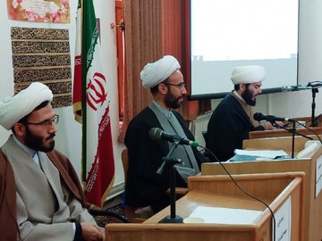 یک نظریه علمی در مدرسه علمیه طالبیه تبریز ارائه و نقد شد