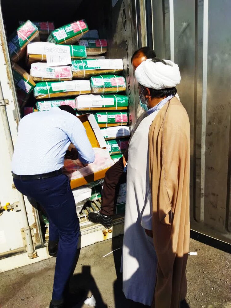 بازدید سرزده مسئول دفتر نمایندگی ولی فقیه در دامپزشکی هرمزگان از محموله های وارداتی دام و طیور