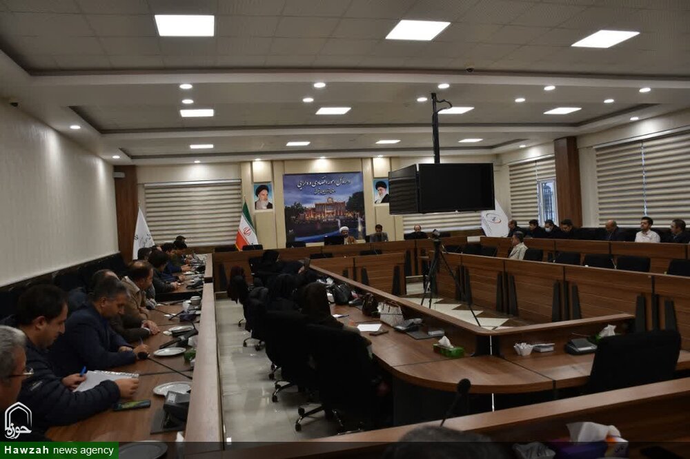 اقامه نماز ویژگی منتظران حضرت مهدی(عج) است