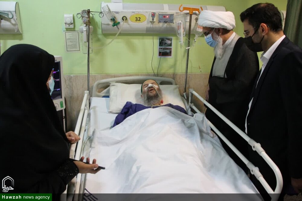  آیت الله عبدالنبی نمازی در بیمارستان بستری است + عکس