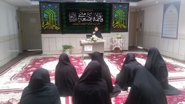 حضرت زهرا(س) بهترین الگوی ولایت مداری است