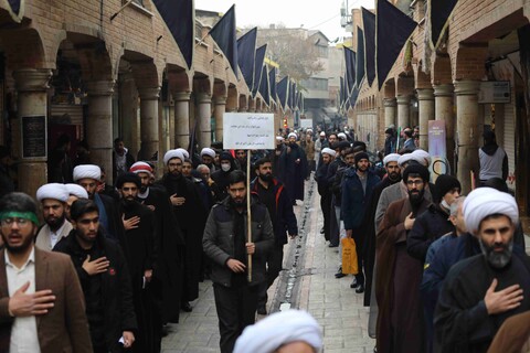 تصاویر/ دسته عزاداری شهادت حضرت زهرا سلام الله علیها در بازار تهران