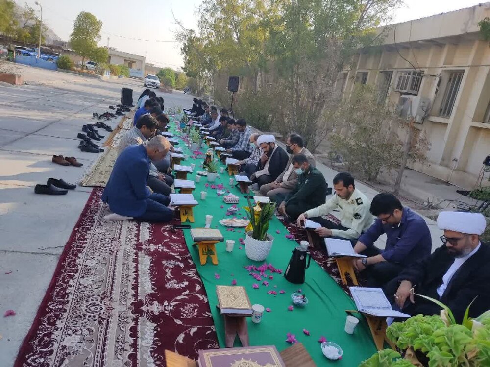 تجلیل از دانش آموزان فعال قرآنی بندر خمیر