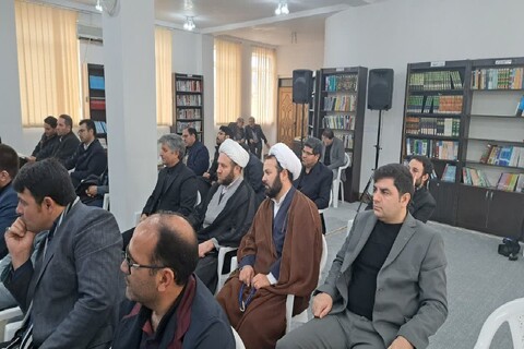 تصاویر/ گردهمایی ائمه جمعه و مسئولین ستاد نماز جمعه شمال استان اردبیل در شهرستان پارس آبادمغان 