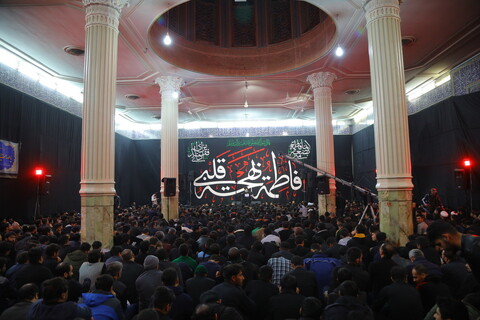تصاویر / مراسم شام شهادت حضرت فاطمه زهرا (س) در مسجد آیت الله العظمی گلپایگانی