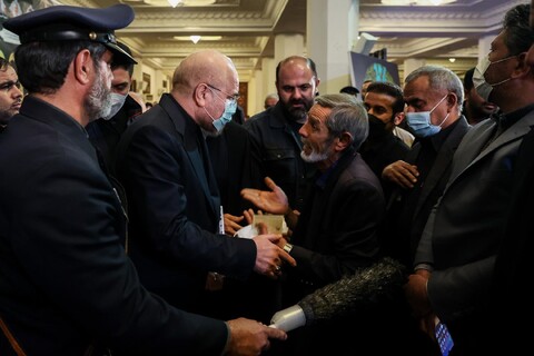 تصاویر/ حضور رئیس مجلس شورای اسلامی در مراسم چهلمین روز شهدای حادثه تروریستی حرم شاهچراغ (ع)