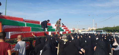 تشییع ۱۱۱ شهید تازه تفحص شده دفاع مقدس در اهواز