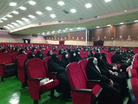 همایش طلیعه حضور طلاب جدیدالورود حوزه علمیه خواهران خوزستان