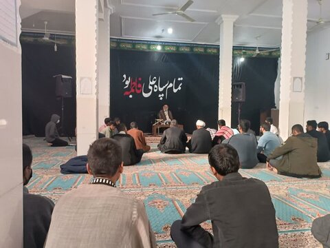 تصاویر/ درس اخلاق حجت الاسلام والمسلمین هاشمی در حوزه علمیه ولیعصر(عج) رودان
