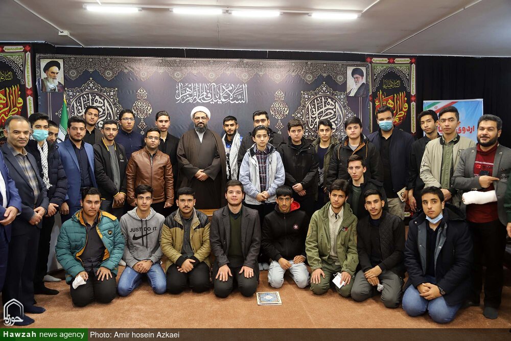 نسل جوان خود را برای تغییرات و پیشرفت سریع آماده کند