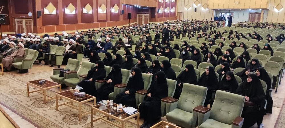 تحقق و پژوهش مقدمه جهاد تبیین است