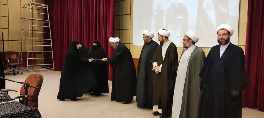 درخشش بانوان طلبه اردبیلی در ششمین جشنواره استانی علامه حلی(ره)