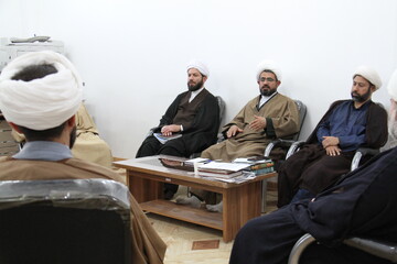 تربیت و آموزش توأمان مورد توجه قرار گیرد 