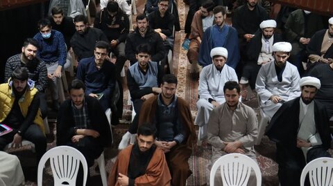 تصاویر/ نشست علمی با موضوع زوائد علم اصول در ارومیه