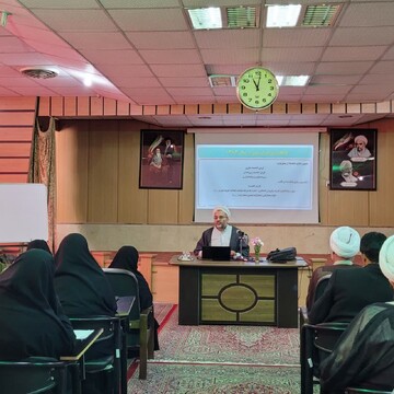 نشست علمی پژوهشی «بانکداری اسلامی یا ربوی» در حوزه علمیه یزد برگزار شد + عکس