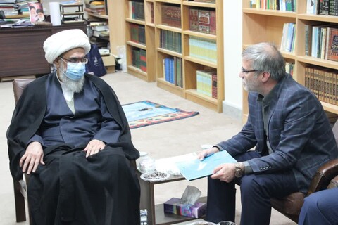 تصاویر/ دیدار مدیرعامل شرکت نفت و گاز پارس با امام جمعه بوشهر