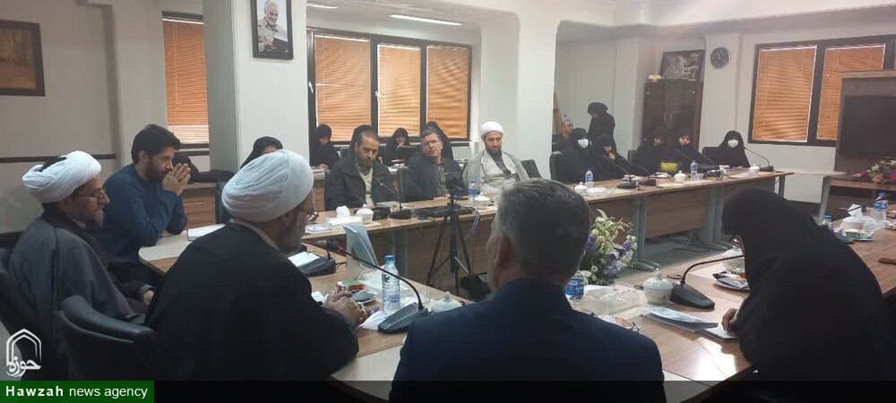 جلسه نقد کتاب "مقایسه تطبیقی رجعت در اسلام، مسیحیت و یهود" برگزار شد+ عکس