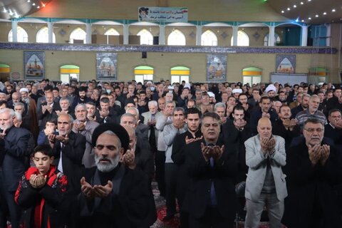 گزارش تصویری | حضور پرشور مردم شریف سلماس در نماز جمعه ۲۵ آذرماه ۱۴۰۱