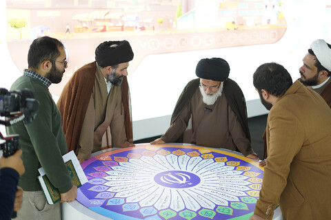 بازدید حجت الاسلام و المسلمین میرباقری از نمایشگاه مسجد جامعه پرداز